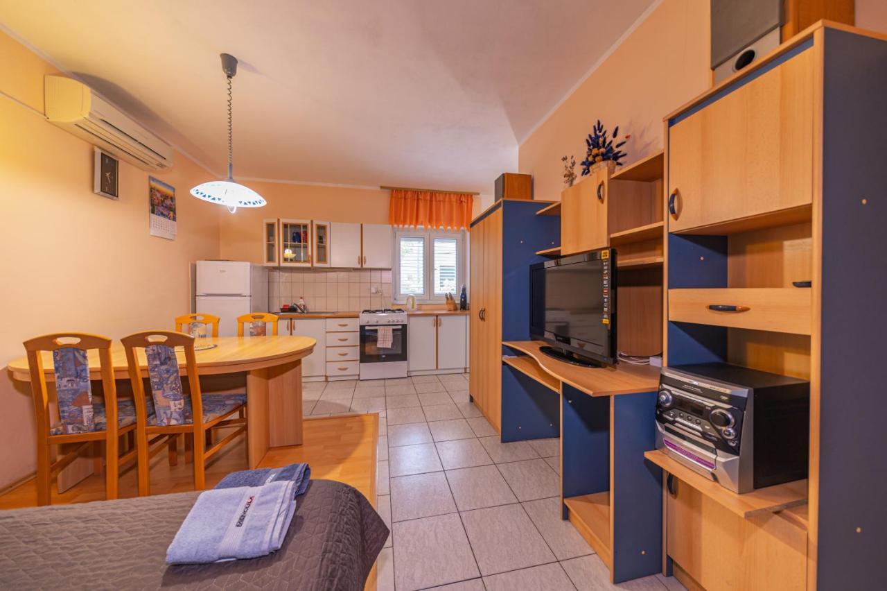 Apartmens Mendula Apartment Senj  Ngoại thất bức ảnh